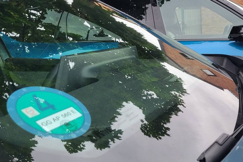 Foto: SP-X - Die deutsche Umweltplakette hilft im Ausland nicht weiter Foto: SP-X - Die deutsche Umweltplakette hilft im Ausland nicht weiter